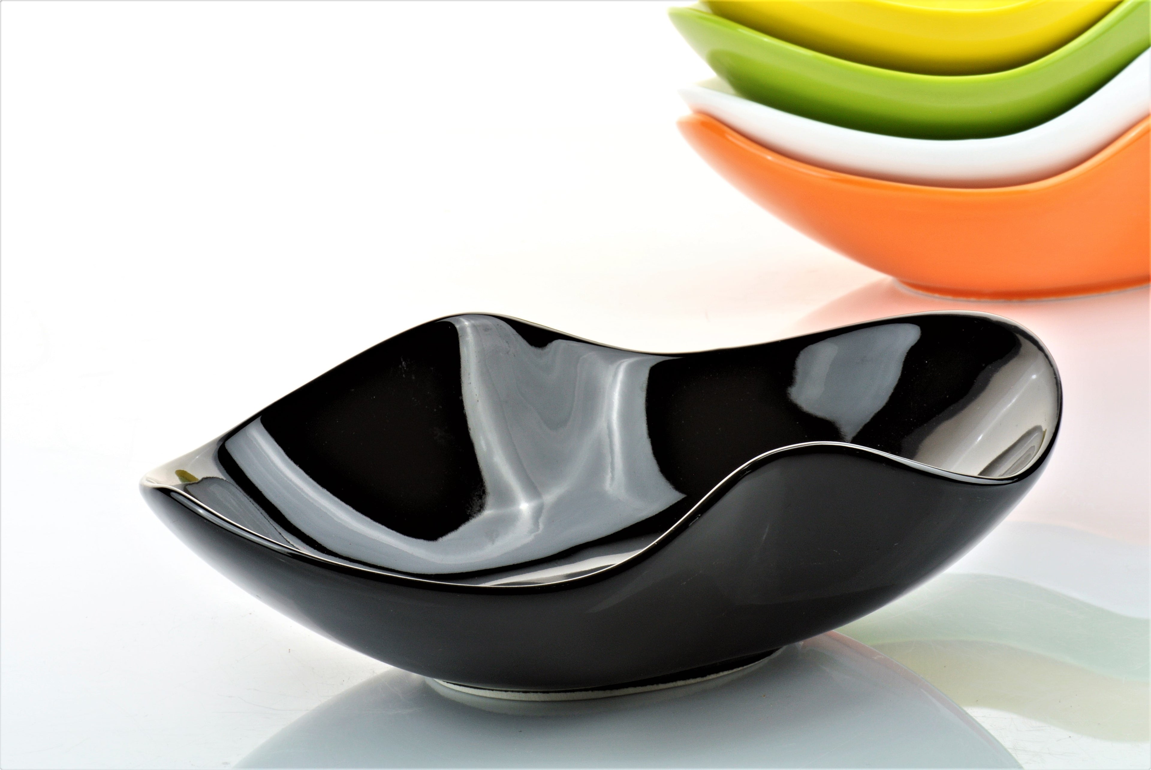 Schale geschwungen 27cm Schwarz