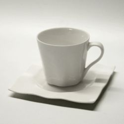 p1) C'EST LA VIE - Kaffeetasse mit Untertasse